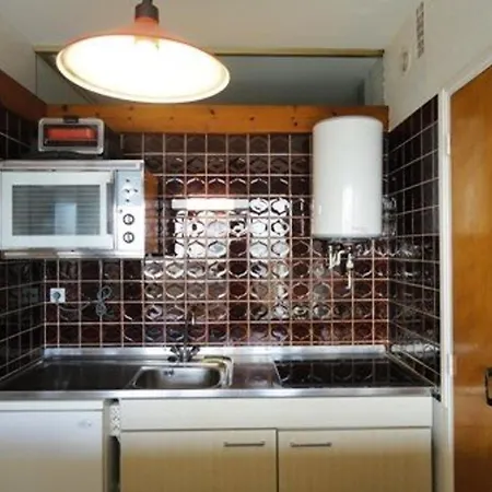 2p 5 Couchages Avec Terrasse Et Parking - - Fr-1-229c-159 *